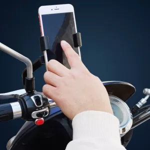 Univerzální držák mobilního telefonu na kolo, motocykl, elektrokolo a koloběžku – otočný držák na řídítka 360° pro mobilní telefony 4,7–7,2" TopTechnology Univerzální držák mobilního telefonu na kolo, motocykl, elektrokolo a koloběžku – otočný držák na řídítka 360° pro mobilní telefony 4,7–7,2" TopTechnology